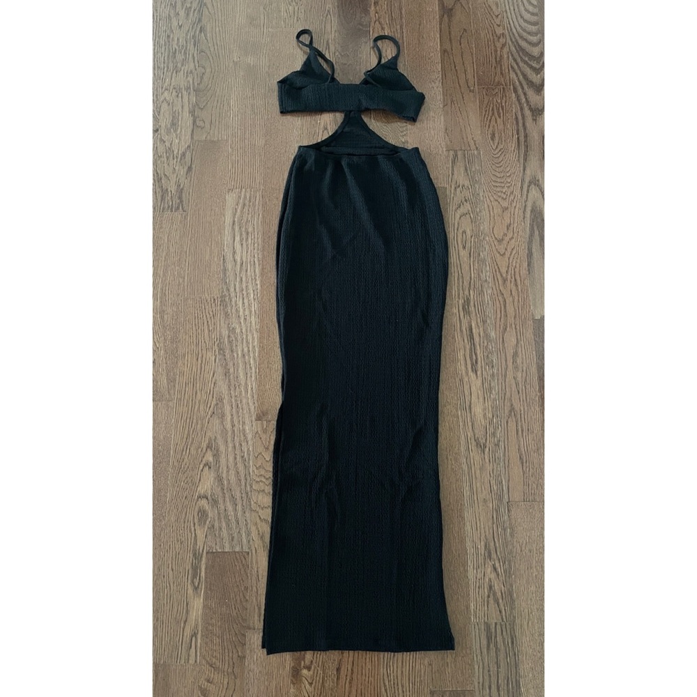 Gabriella Cutout Solid Split Hem Dress - Picture 7 of 11